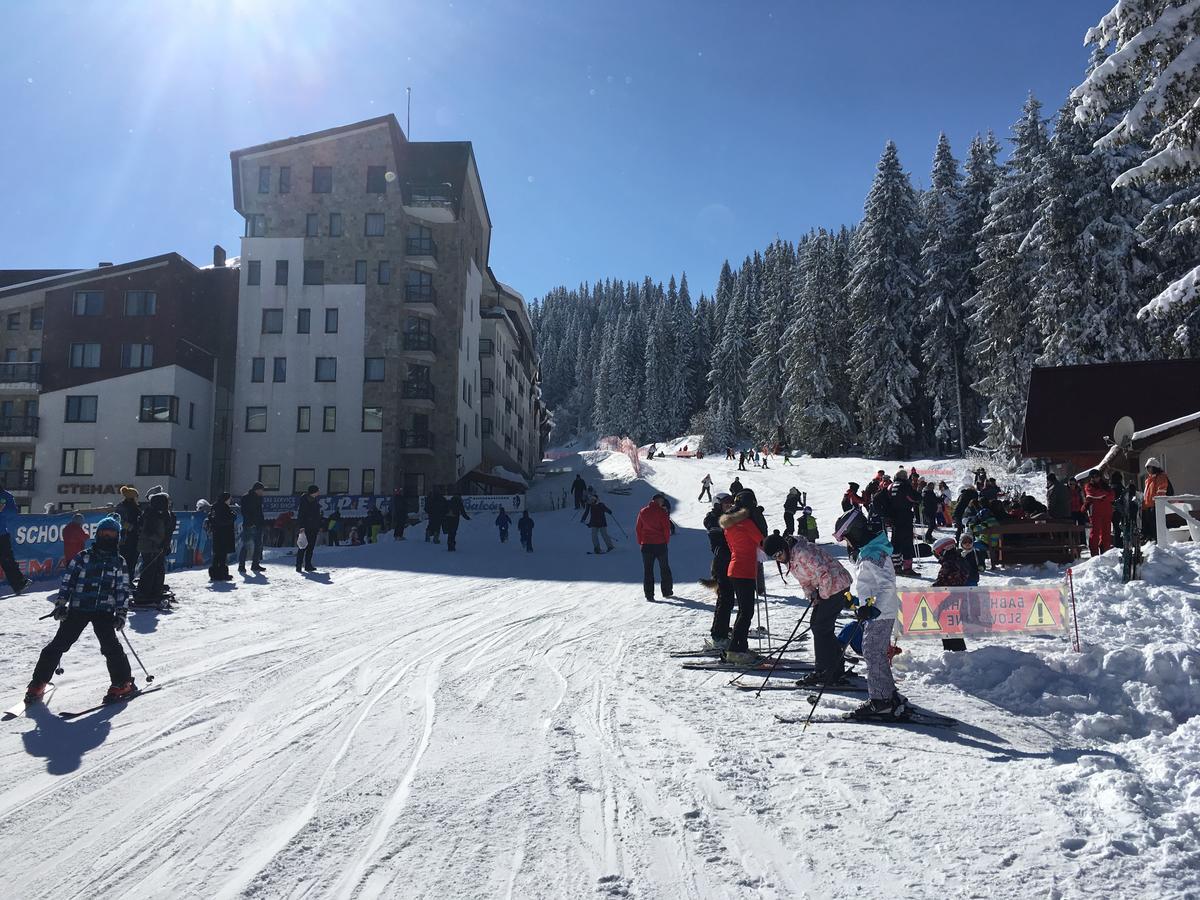 Stenata Huge Ski To Door Apartment Pamporovo Eksteriør billede